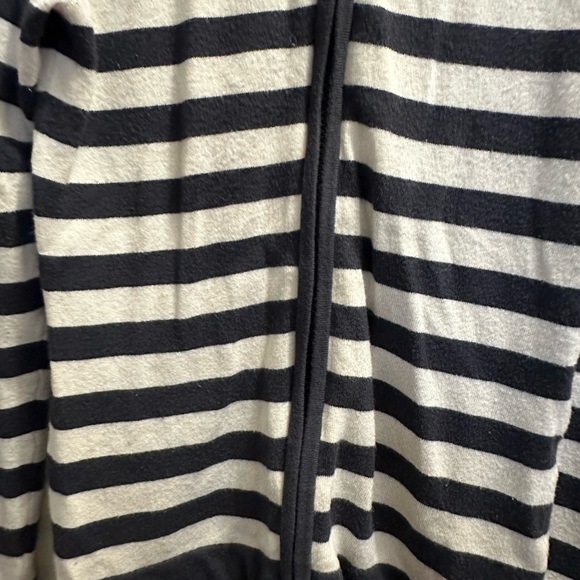 Bebe Women's Ribbed Zip Front Sweater with Fold Over Collar - Picture 4 of 5